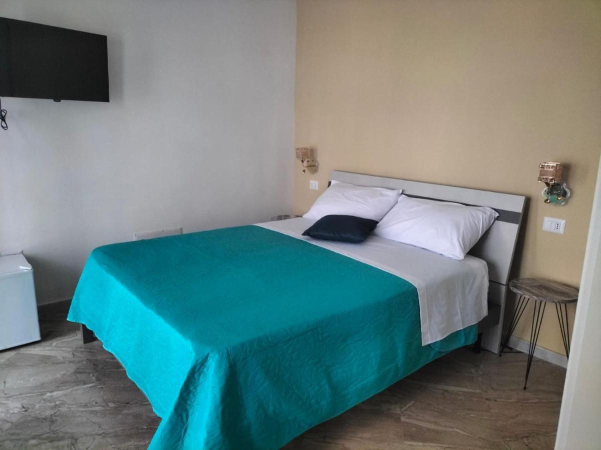 Al Centro Bed & Breakfast Formia Ngoại thất bức ảnh